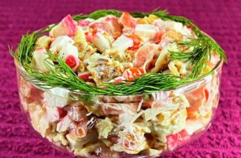 Необычный салат с крабовыми палочками